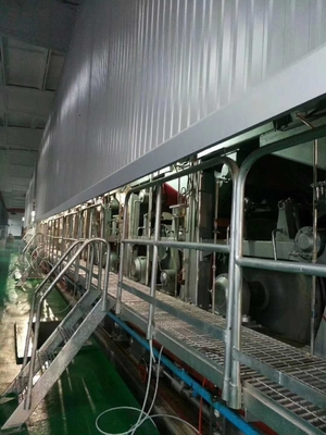 Golffluting het Document van Kraftpapier Machine Jumbo het Broodjesproductielijn van 3800 Mm