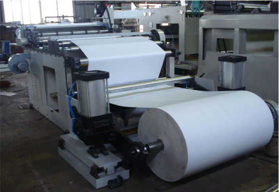 kleinschalige NIEUWE de molenbroodjes die van het weefseltoiletpapier machine in China maken