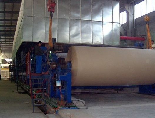 5 ton handwerkpapiermachine 1092 mm houtpulp 10-500T/D