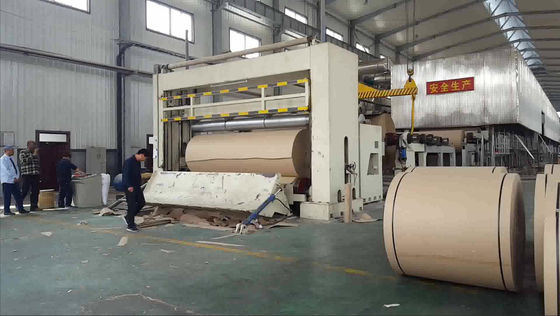 Het recycling van Kraftpapier-Document Machinefourdrinier Verpakkingsmateriaal 1800mm